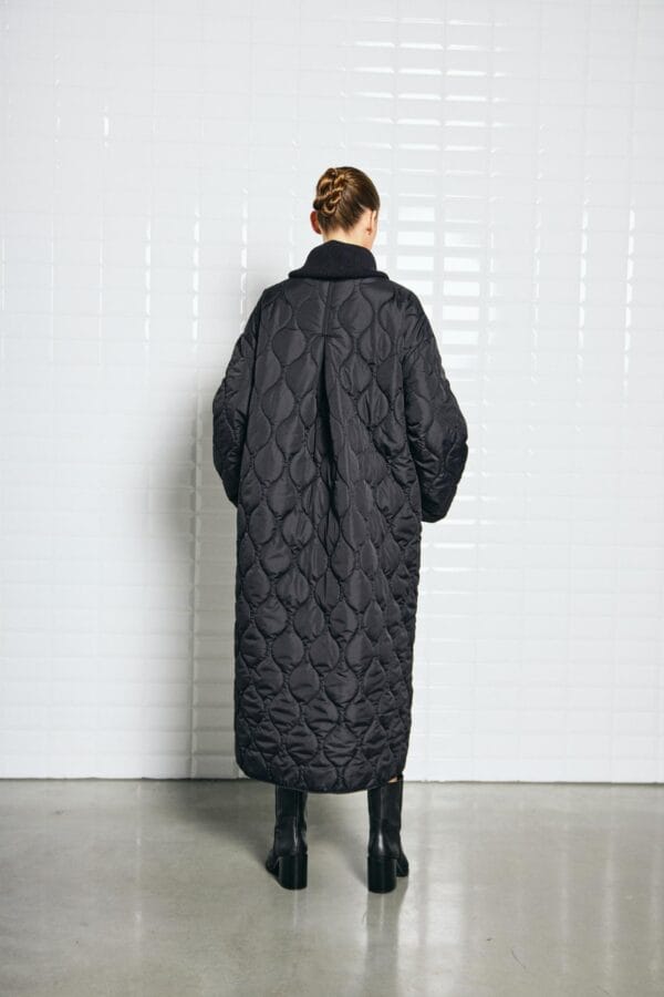 With Black 01398 Tribecca Quilted Coat - Afbeelding 2
