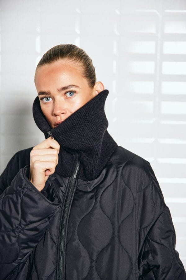 With Black 01398 Tribecca Quilted Coat - Afbeelding 4