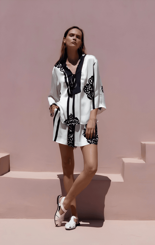 Nema N006 Blouse Ecru